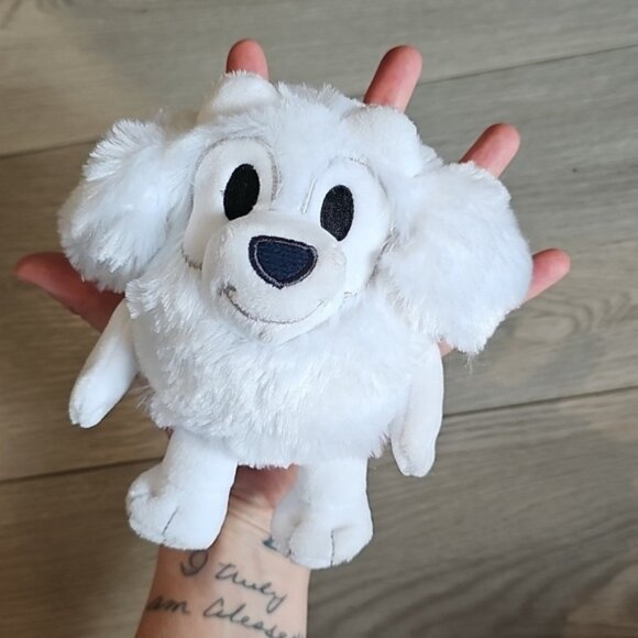 Bluey Lila Plush - Picture 4 of 5
